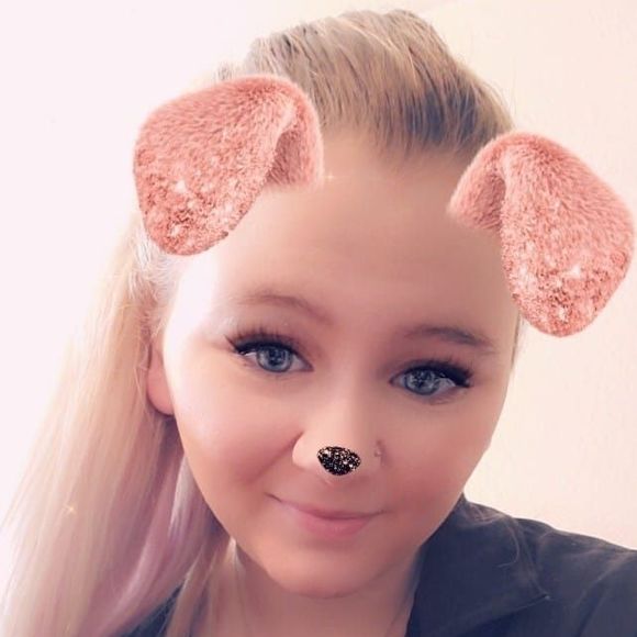 Meet your Posher, Chrissy - Picture 1 of 1